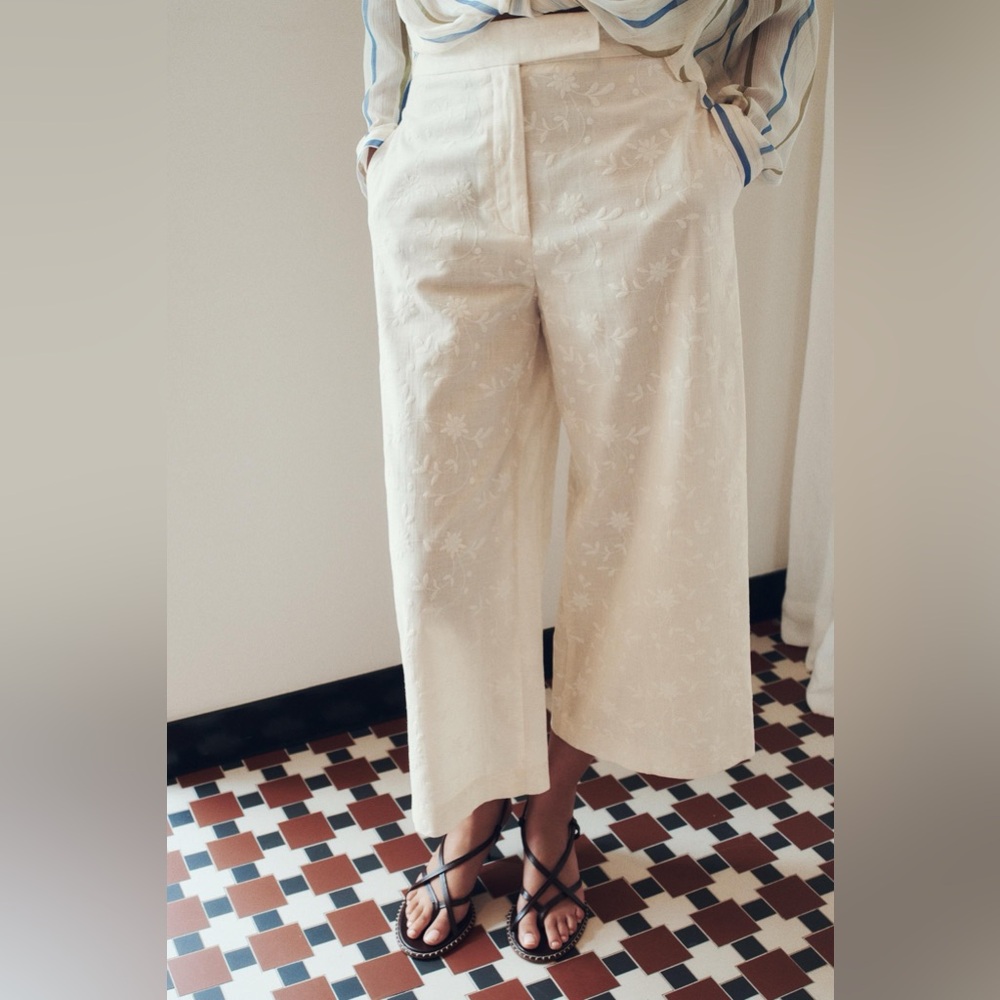 NWT Zara Embroidered Culottes Beige Pants 8442/513/052